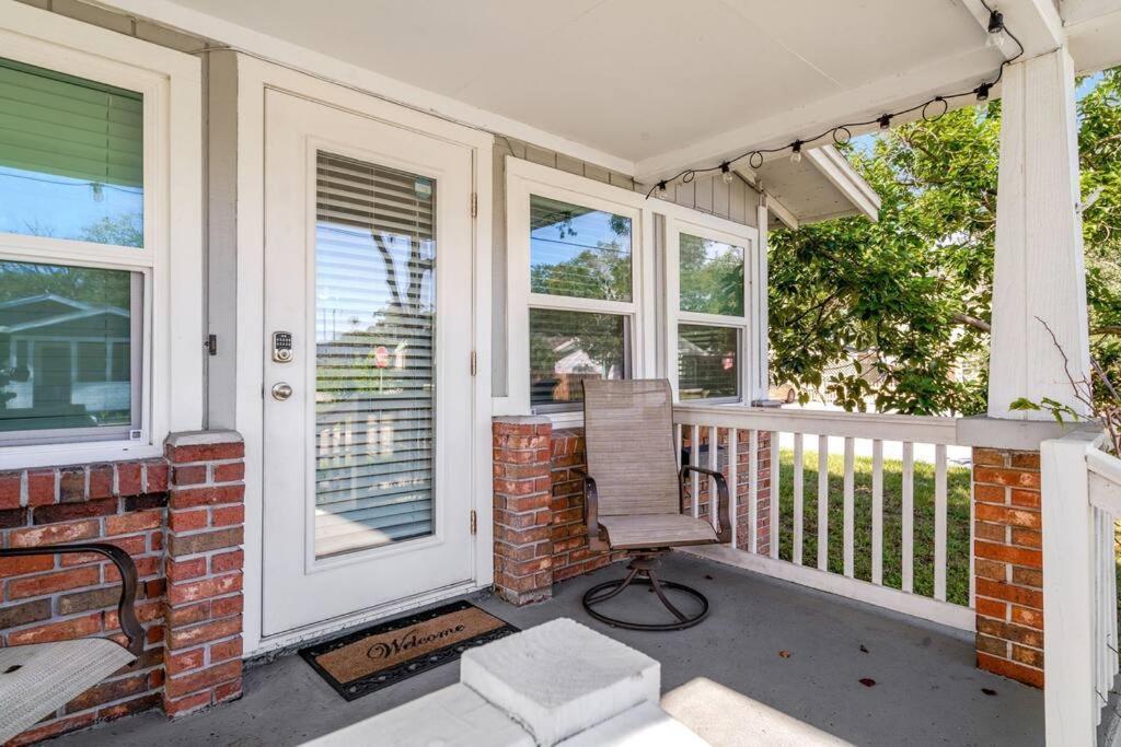 Cozy Bungalow With Patio & Grill, Private And Location Tampa Bagian luar foto